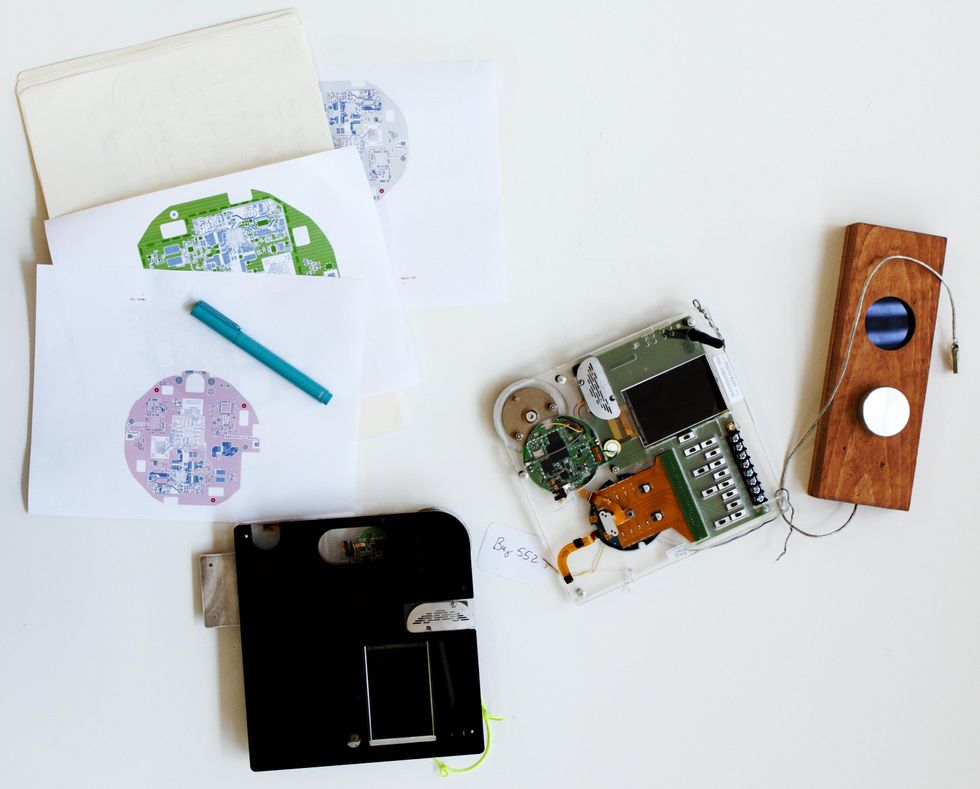 Nest Learning Thermostat: building the prototype artwork